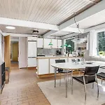 Lovely In With Kitchen *